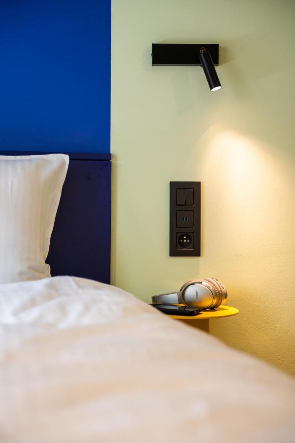 P6 Antwerp Hotel Екстериор снимка