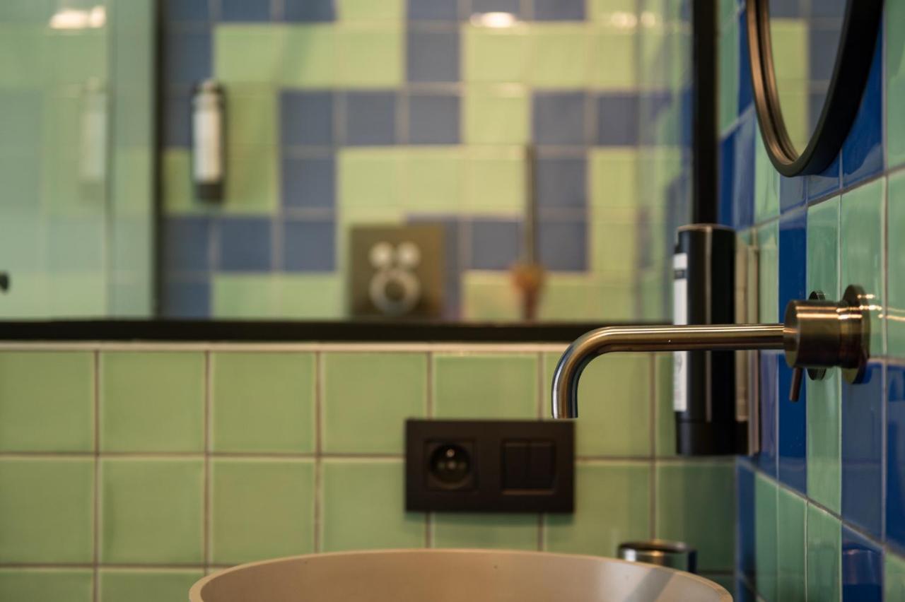 P6 Antwerp Hotel Екстериор снимка